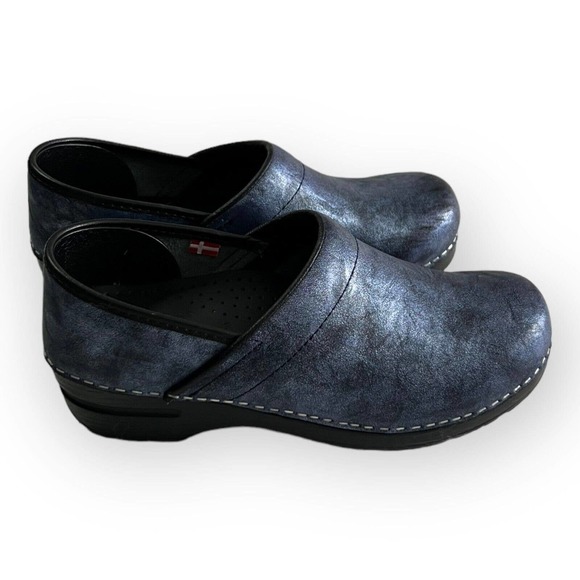 Sanita Women’s Blue Shimmer & Black Leather Professional Bottom Clogs Size 8 - Picture 12 of 12
